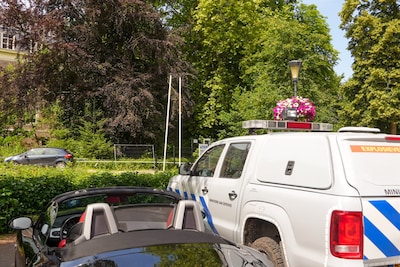 Man vindt tas met vuurwerkbom bij visvijver in Gemert en neemt die mee naar gemeentehuis: Defensie r