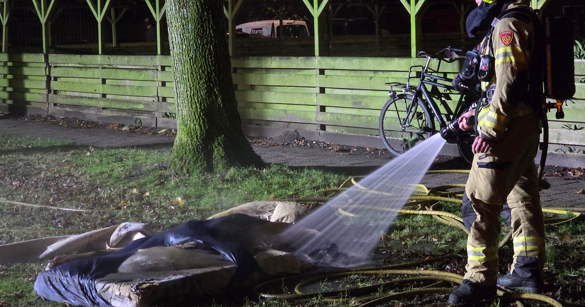 Matras vat vlam in flatwoning aan de Van 't Hoffstraat in Wageningen