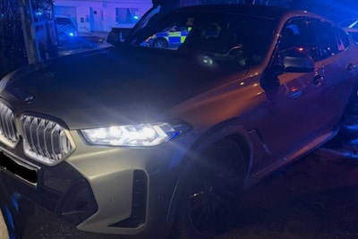 Gestolen auto crasht in België na achtervolging vanaf Vught, verdachten vluchten het bos in