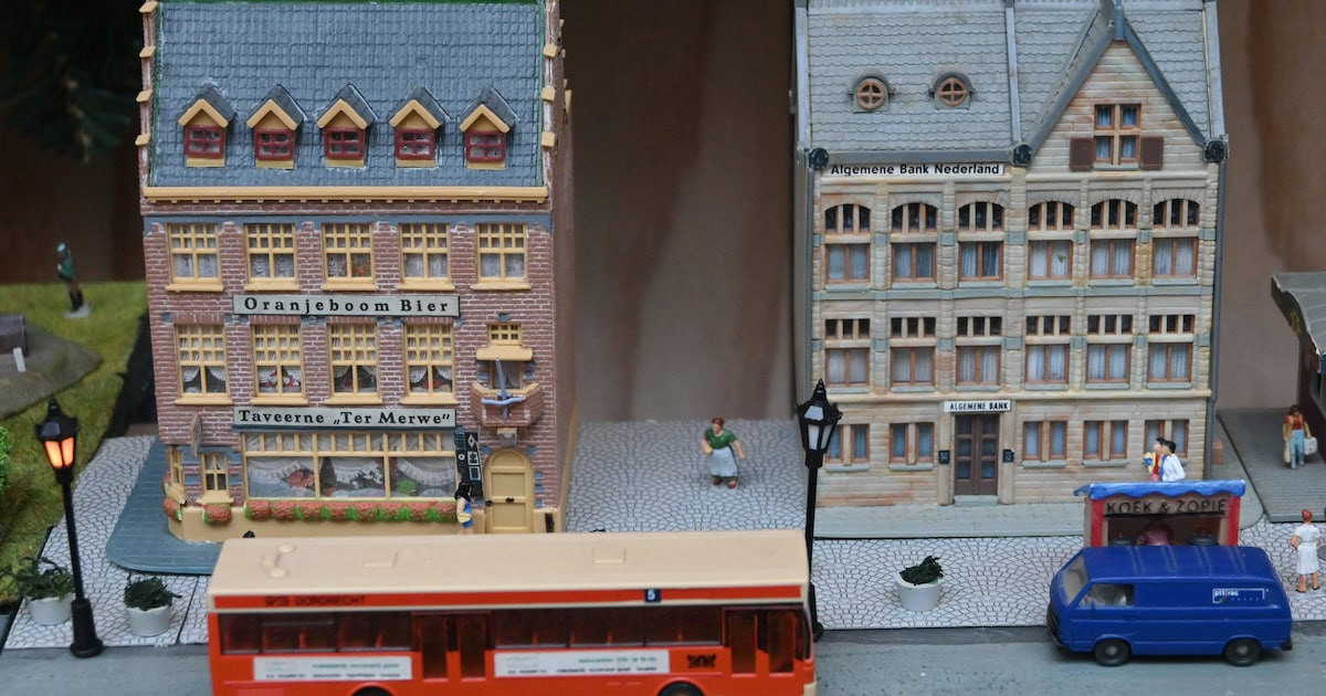 Tekening Poses Vrouwelijk Meisjes Met Een Sportfiguur In Opleiding