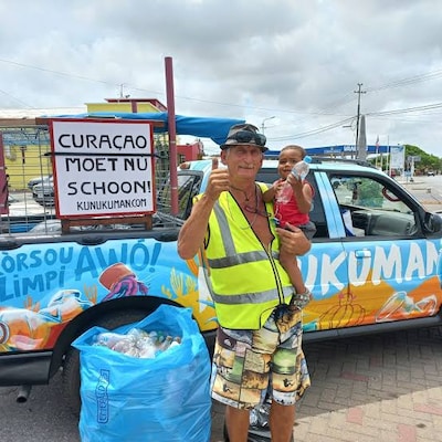Haags bedrijf introduceert statiegeld op Curaçao: ‘Je ziet hele families langs wegen zoeken’
