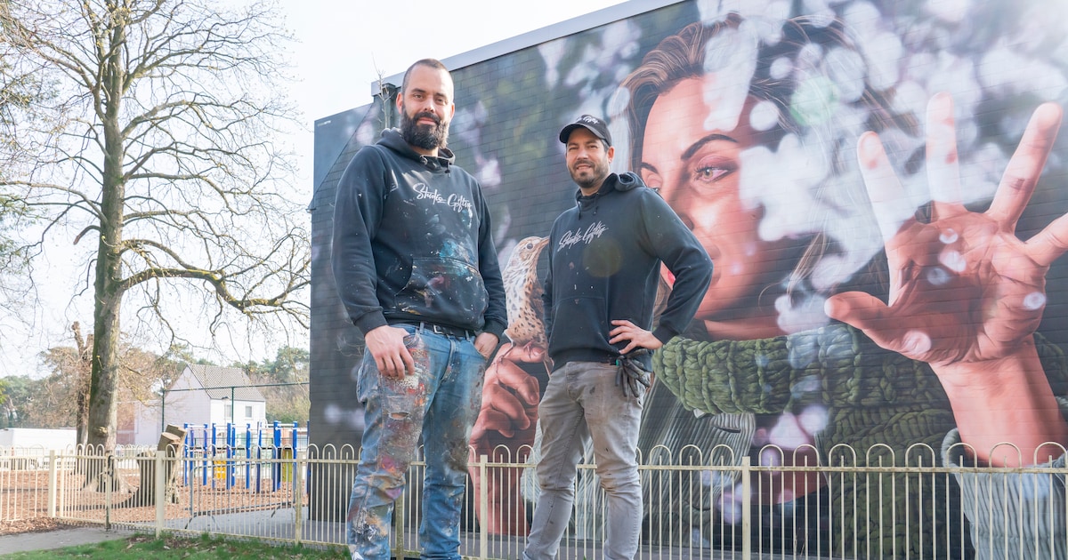 Gigantische muurschildering siert sporthal van basisschool ’t Stekske