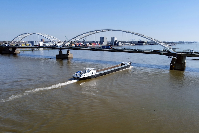 De Merwedebrug.