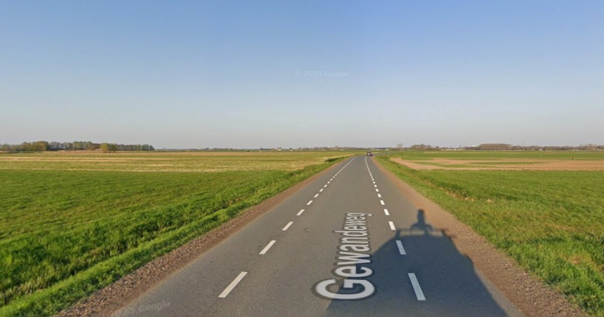 Bestelbus scheurt weg na aanrijding met fietser op polderweg bij Lithoijen: bestuurder (42) had geen