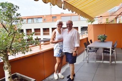 Hedwig en Cinette wonen in een penthouse aan de Koestraat: ‘Het balkon is 15 meter lang’