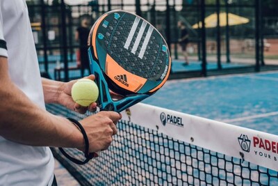 Gemeenteraad stemt met kleinst mogelijke meerderheid voor geld voor padelbanen in Weurt