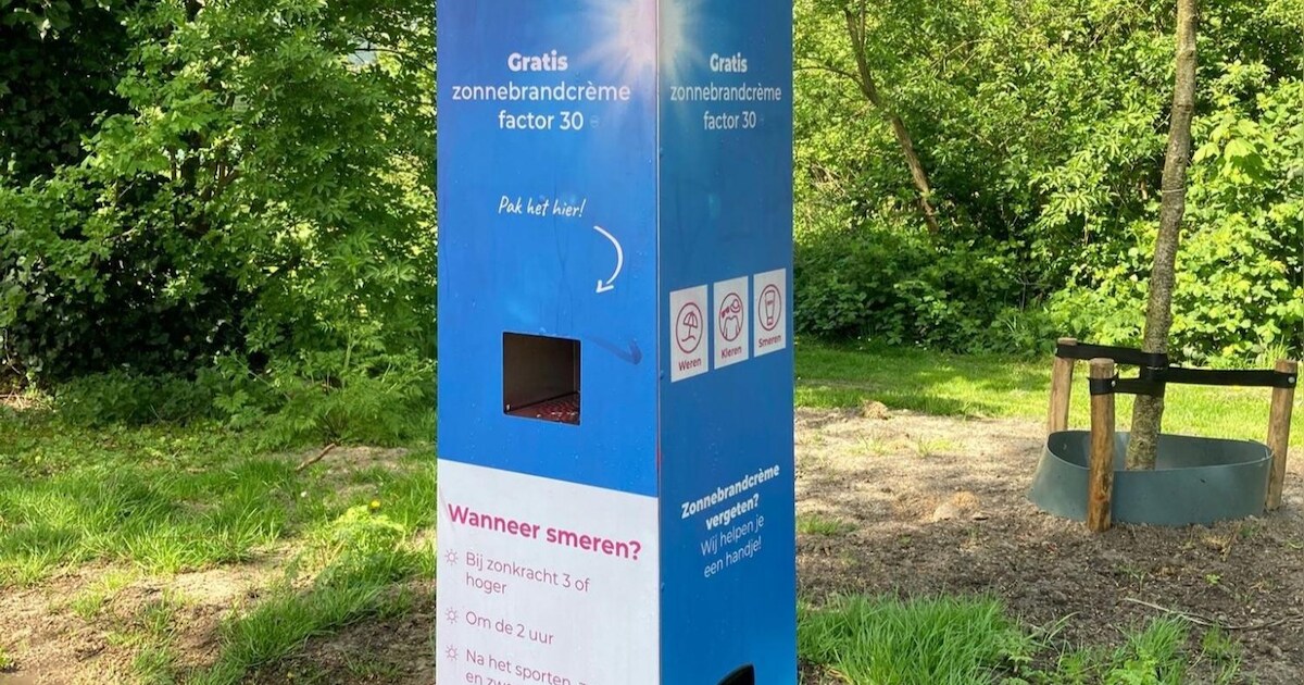 Zonnebrandpaal met gratis zonnebrandcrème bij de Blauwe Hûn in Burgum