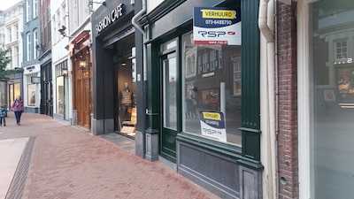 Nieuwe brillenwinkel en opticien in Bossche Kerkstraat: ‘We gaan een gat vullen’