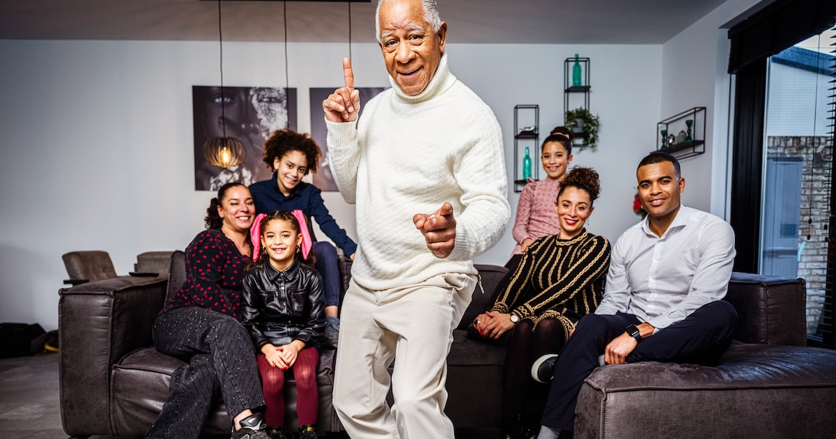 Humphrey (76) door naar volgende ronde van The Voice: ‘Elke keer als ik uithaal, is het een verrassi