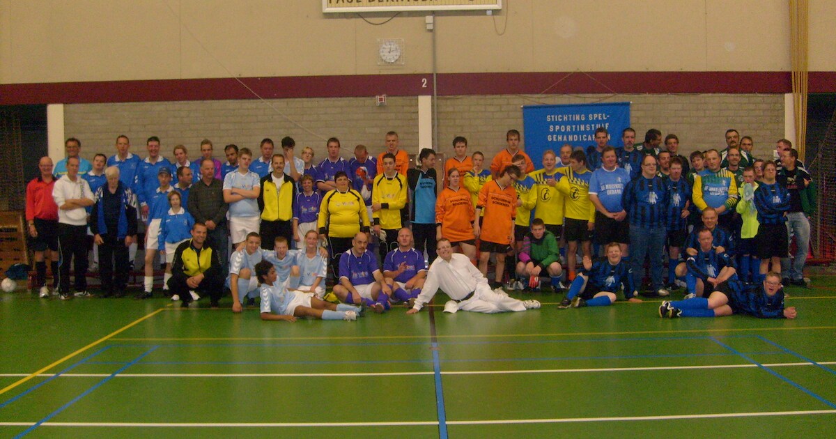 Internationale teams strijden om titel Liemers Zaalvoetbaltoernooi in sporthal Didam