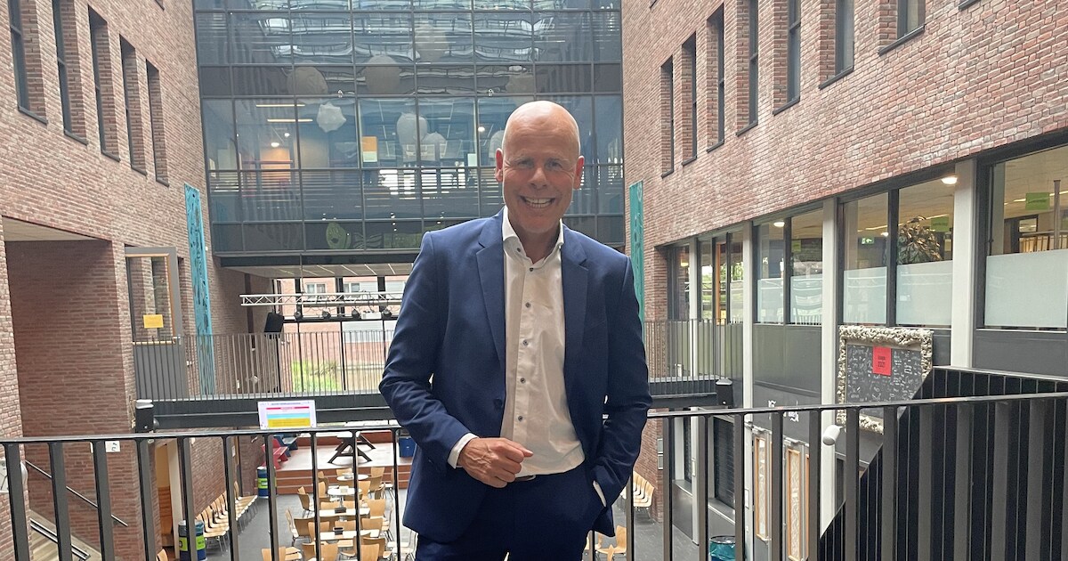 Charmeoffensief van Loket Zwijndrecht: ‘We willen een goede buur zijn ...