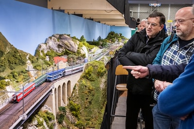 Weg met de mobiele telefoon, omarm de modelspoorbaan