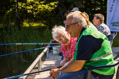 Bewoners Eldenstaete genieten van visuitje in Arnhem