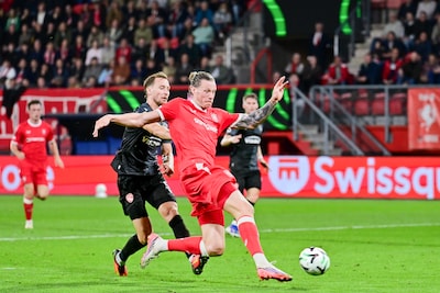 Rust in Enschede: FC Twente verzuimt voorsprong te pakken in kansrijke eerste helft