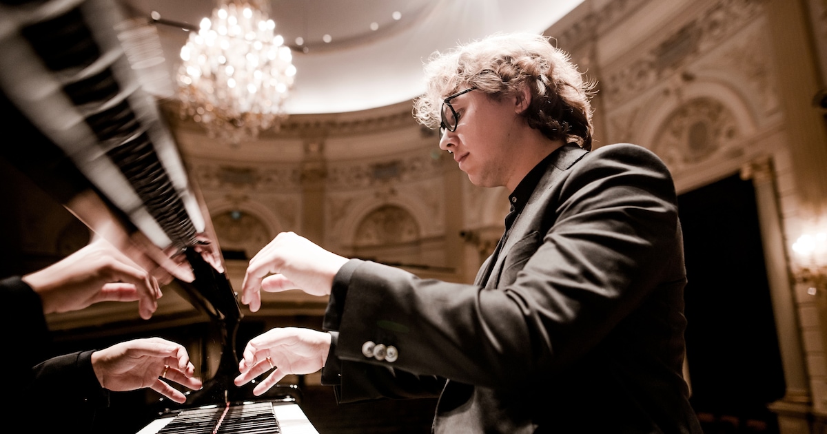 Blokzijl Klassiek verwelkomt bekende pianist Hannes Minnaar voor concert