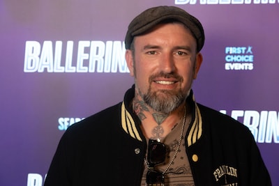 Weduwe Janita wil nieuwe muziek Ben Saunders uitbrengen en roept artiesten op geen liedjes over hem te maken