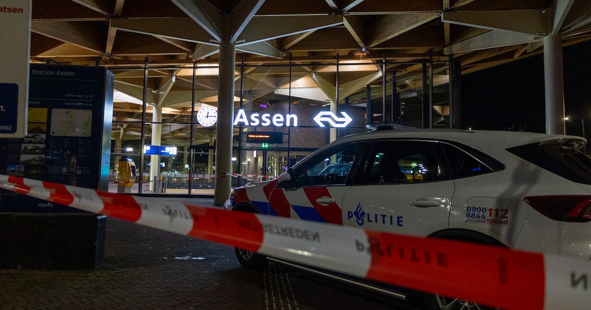 Treinverkeer rond Assen urenlang gestremd vanwege bommelding, verdachte aangehouden