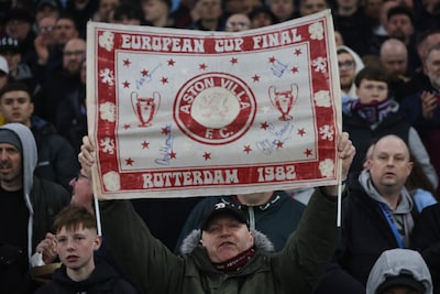 Voor Aston Villa-fans is Feyenoord-uit niet zomaar een potje: ‘In de Kuip beleefde ik de mooiste dag van mijn leven’