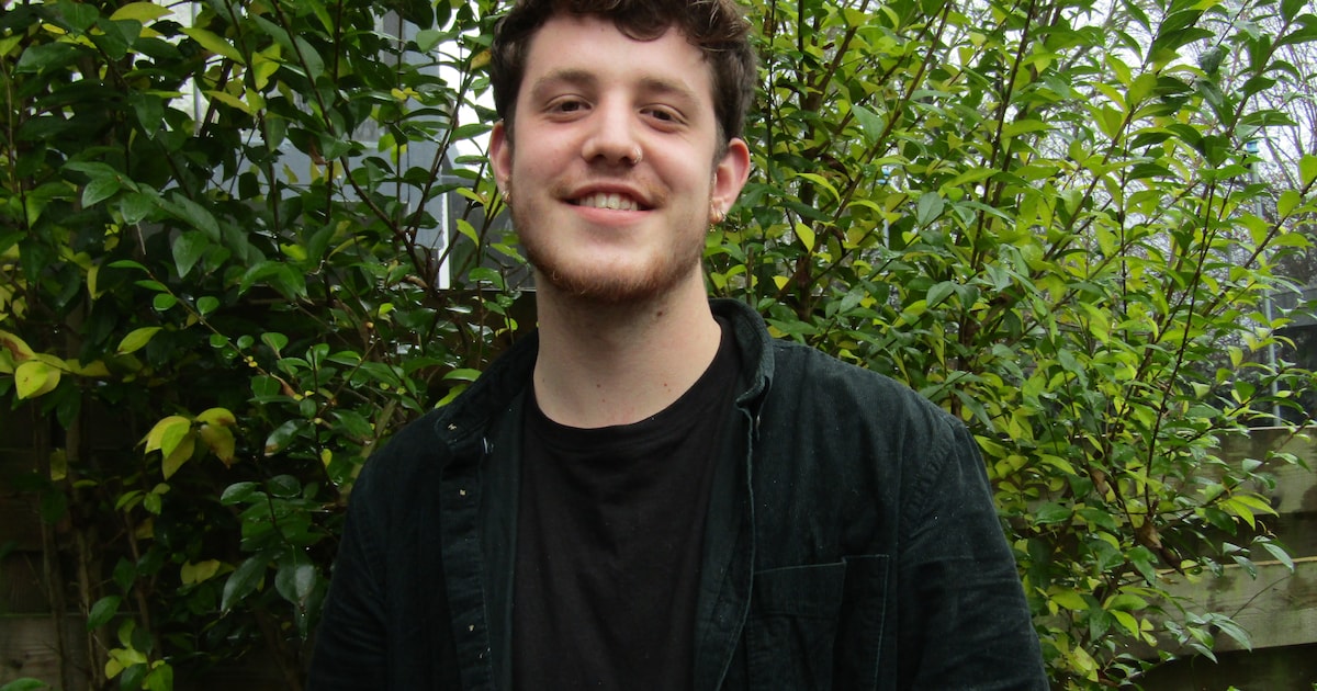 Sam (20) wil het theater in: 'Het állermooiste is dat je je eigen stuk ...
