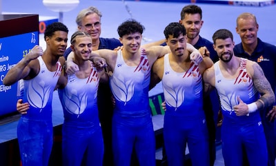 Nederlandse turnmannen bij WK in eigen land naar historische teamfinale