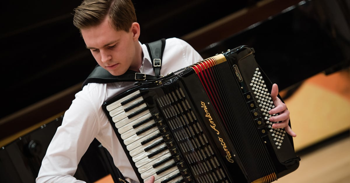 Huiskamerfestival Westland met optredens variërend van accordeon tot ...