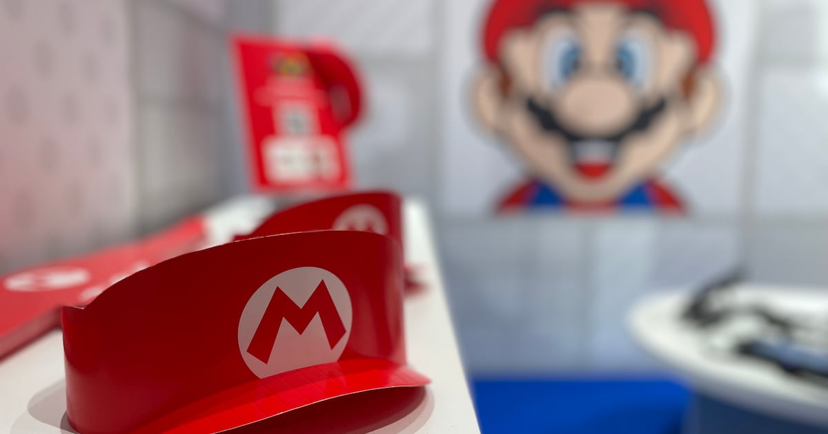 Super Mario bezoekt Winkelhart Oosterwolde: meet-and-greet is mogelijk