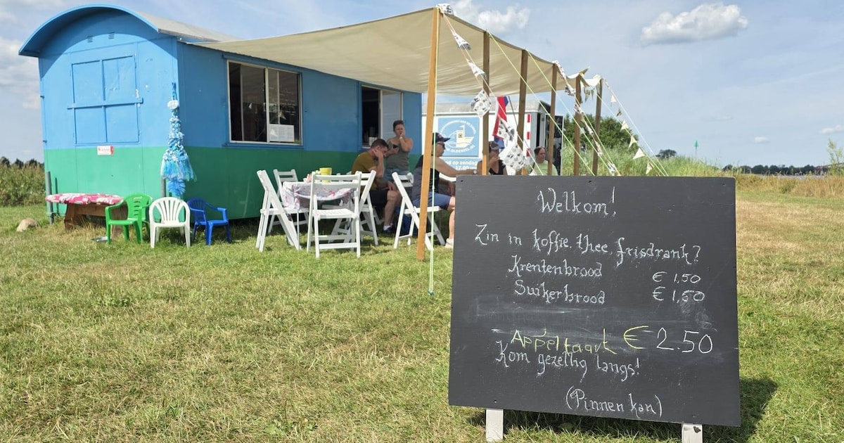 Theeschenkerij langs IJssel bij Hattem sluit bewogen seizoen af met muzikaal optreden
