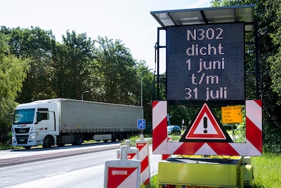 Deze drukke weg op de Veluwe gaat wekenlang op slot: dit zijn de gevolgen