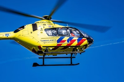 Kettingbotsing op A12 bij Babberich, traumahelikopter gealarmeerd