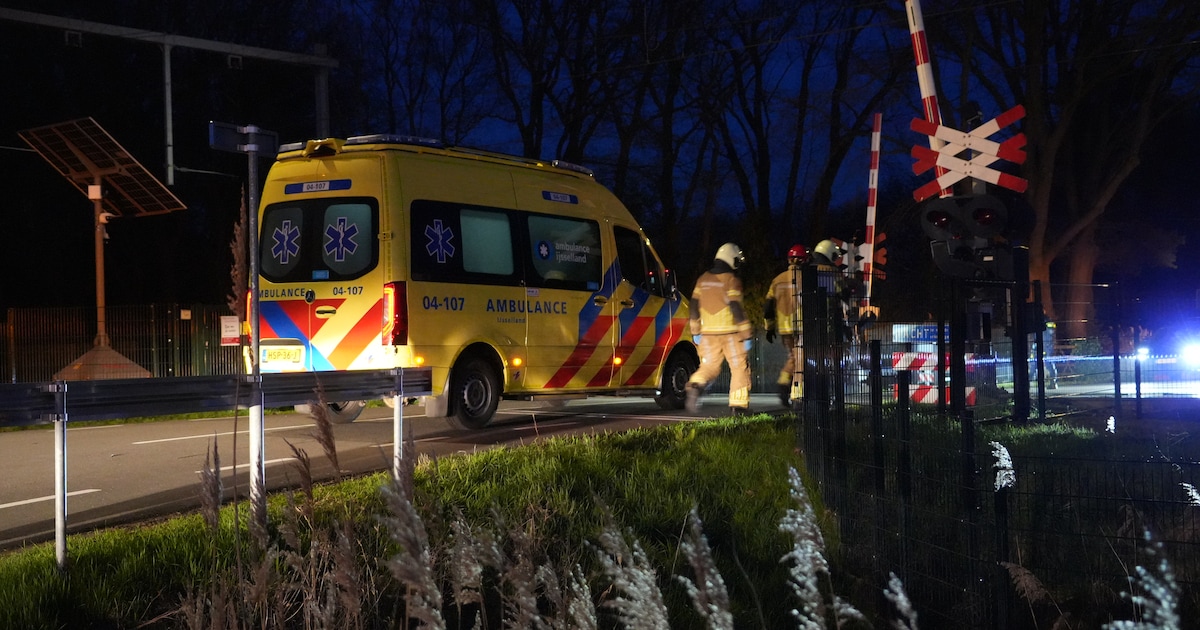 Geen treinen tussen Zwolle en Meppel door aanrijding, NS zet bussen in
