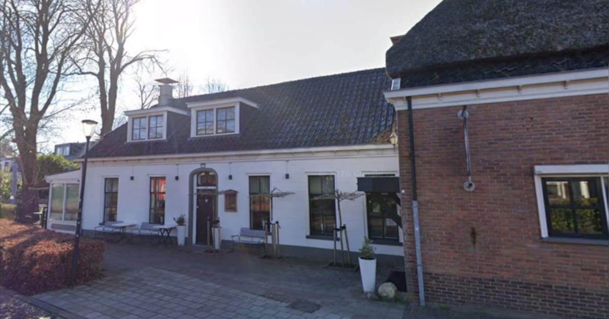 The Outtakes spelen klassieke rocksongs in Herberg van Hilbrantsz in Eelde