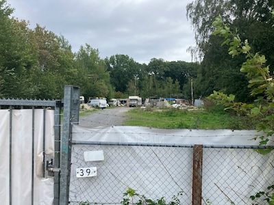 Krakers van illegale ‘camping’ bij Meerhoven: ‘We zijn begonnen met afbreken’