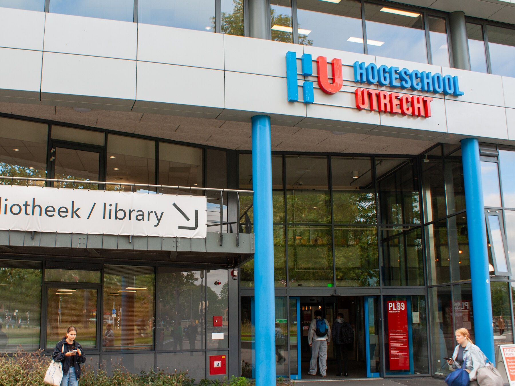 Studenten verbolgen over nieuwe openingstijden bibliotheek Hogeschool Utrecht: ‘Dit heeft alleen maar nadelen’
