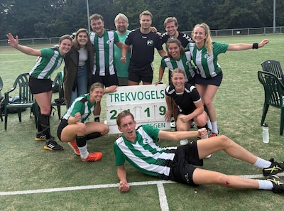 Onwerkelijke opmars: Rotterdamse korfballers schrijven clubgeschiedenis na knotsgek seizoen