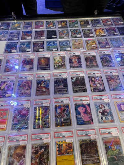 Pokémonkaarten ruilen op verzamelbeurs in Beesd