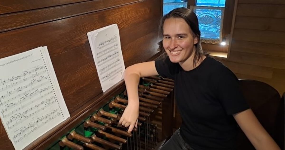 Kayla Gunderson speelt klassiek en modern werk tijdens Enkhuizer beiaardconcert