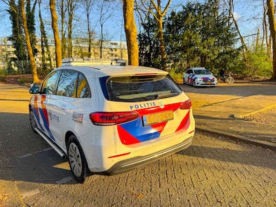 Gewonde bij mogelijk steekincident op Prins Willem-Alexanderlaan in Apeldoorn