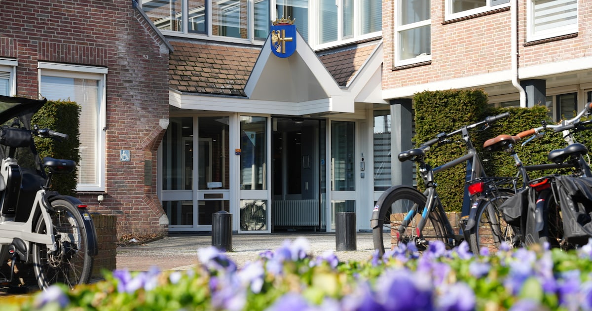 Gemeentehuis Bunschoten sluit 3 september eerder door personeelsbijeenkomst