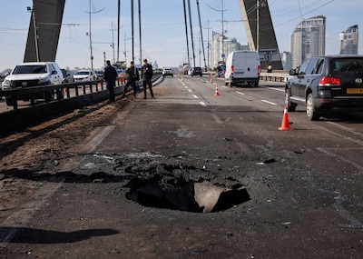 Het Russische geweld in Oekraïne laait op, bruggen in Kyiv onder vuur: ‘Ergste moet nog komen’