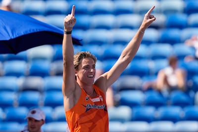 Meerkamper Jeff Tesselaar na acht van tien onderdelen op medaillekoers, Lieke Klaver naar finale 400 meter