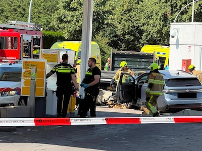 Getuigen over bizar ongeluk bij tankstation: ‘Hij lag daar zo alleen, ik kon het niet aanzien’