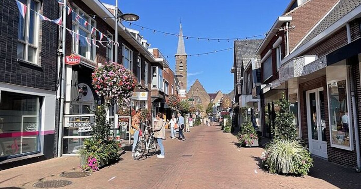 Werkzaamheden aan straten in centrum van Naaldwijk: winkels en woningen ...
