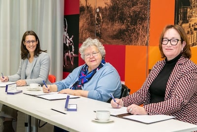 Intentieovereenkomst getekend voor Integraal Kindcentrum Seghwaert in Zoetermeer