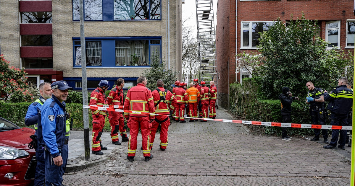 Persoon gewond na val van instabiele steiger in Groningen