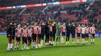 (Bijna) kampioen! Hier in Eindhoven kijk je live naar PSV-wedstrijden op een groot scherm