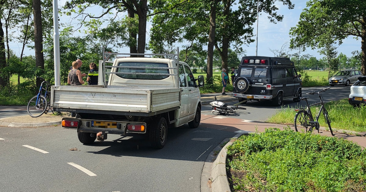 Fietser gewond na ongeval met busjes met sleepkabel