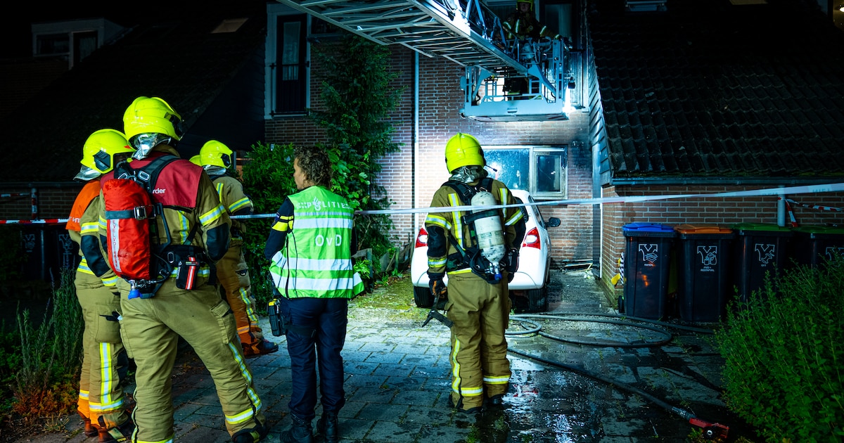 Bewoners op straat na explosie bij woning in Poortugaal