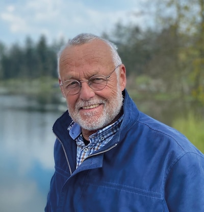 Bekende Veldhovense rechercheur Nanko Veenbrink (1951-2025) overleden: ‘Dossier-Bebe Paña was zaak v