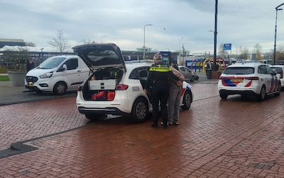 Politie houdt winkeldief (18) aan bij supermarkt in Zwolle