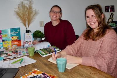 Anke en Eske bouwen hun eigen doeboek-imperium: ‘Beetje kneuterig, maar op knusse manier ook hip’